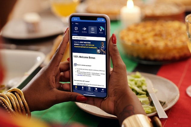 Betking Mobile Welcome Bonus Hand