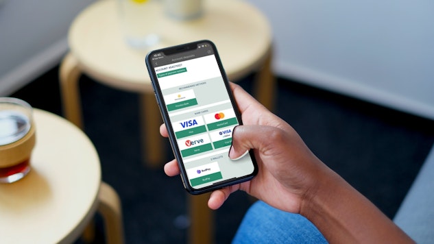 Betwinner App Deposit hand