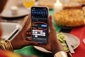 Mozzartbet app Download Hand