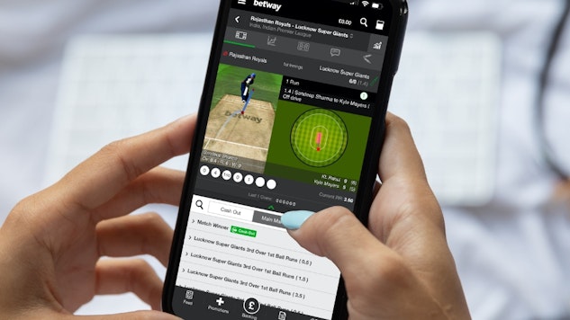 An iphone showing the in play cricket graphics on the Betway app