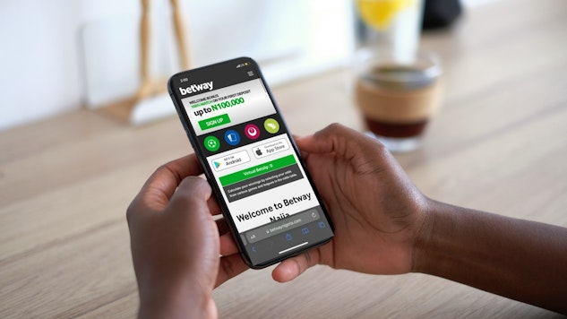 Smartmockups l586n0yg