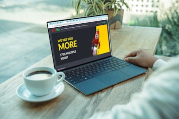 Smartmockups lw9hv42f